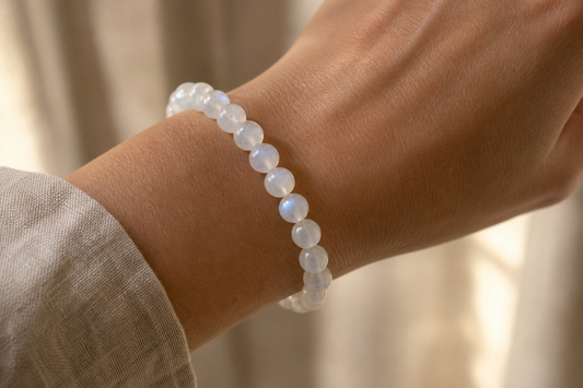 Moonstone Bracelet – Emotional Balance, Feminine Energy, and Intuition