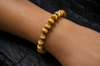 Cat’s Eye Bracelet – Protection, Focus, and Financial Stability