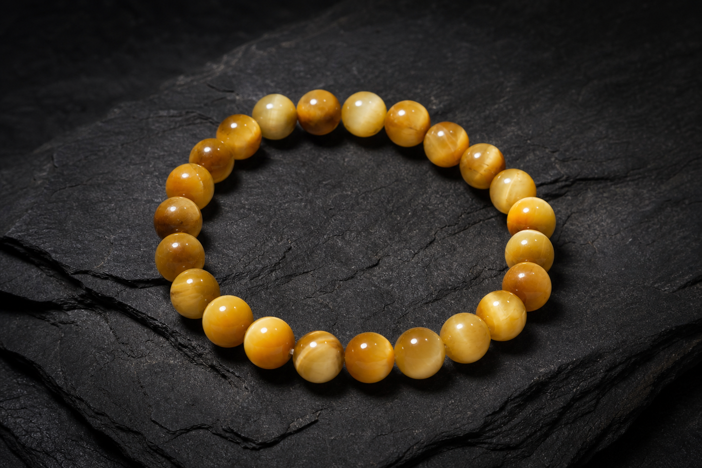 Cat’s Eye Bracelet – Protection, Focus, and Financial Stability