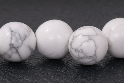 Howlite Bracelet – Calmness, Patience, and Stress Relief